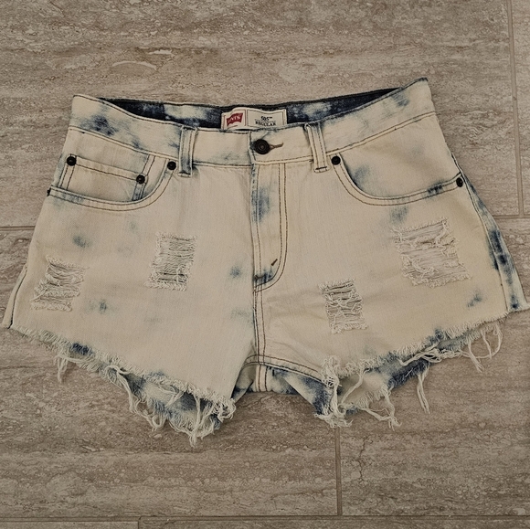Levi's 505 Regular Women's Jean Shorts sz small - Picture 2 of 6